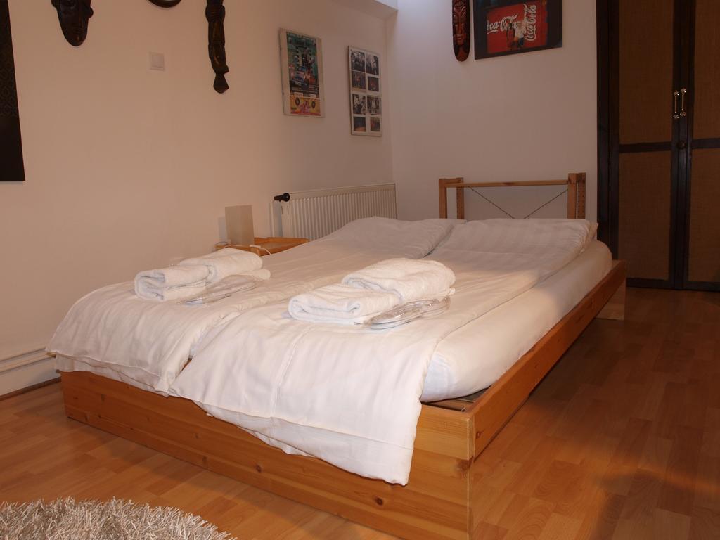 Attic Apartment City Center Прага Екстер'єр фото