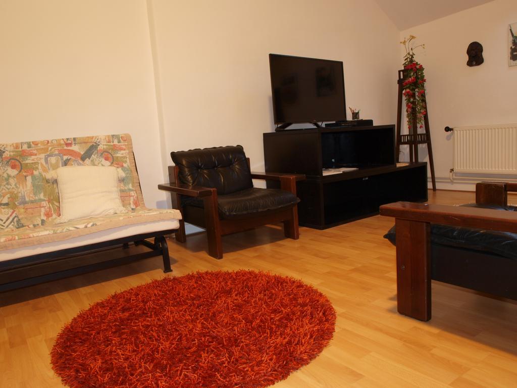 Attic Apartment City Center Прага Екстер'єр фото